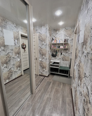 Продам двухкомнатную (2-комн.) квартиру, Коминтерна ул, 48кА, Нижний Тагил г