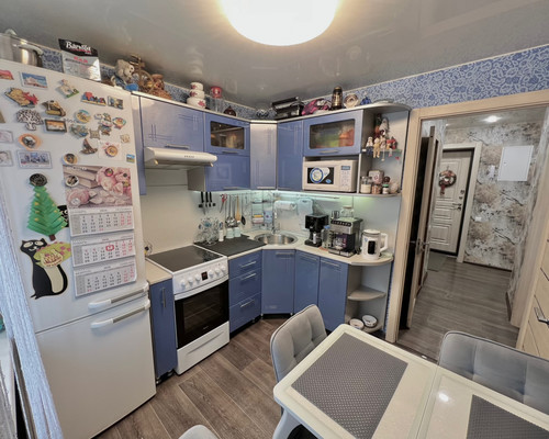 Продам двухкомнатную (2-комн.) квартиру, Коминтерна ул, 48кА, Нижний Тагил г