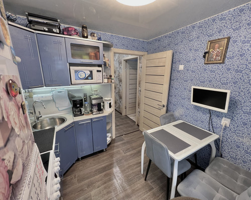 Продам двухкомнатную (2-комн.) квартиру, Коминтерна ул, 48кА, Нижний Тагил г