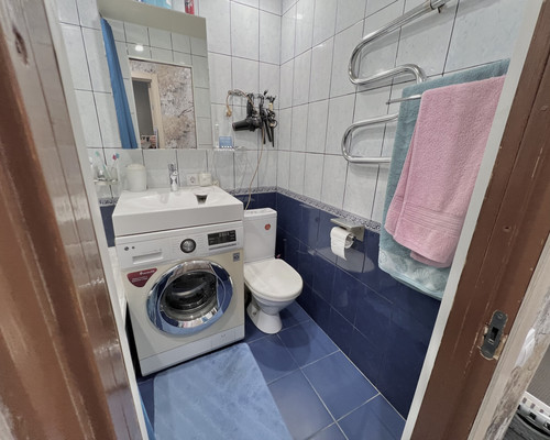 Продам двухкомнатную (2-комн.) квартиру, Коминтерна ул, 48кА, Нижний Тагил г