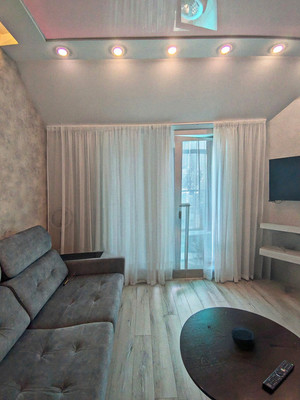 Продам двухкомнатную (2-комн.) квартиру, Яблочная ул, 52, Черешня с