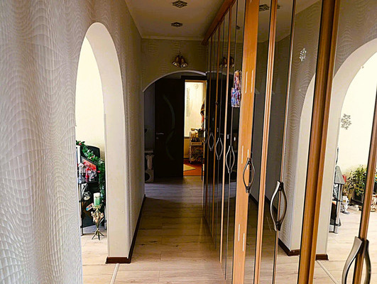 Продам трехкомнатную (3-комн.) квартиру, Березовая ул, 5, ВНИИССОК п