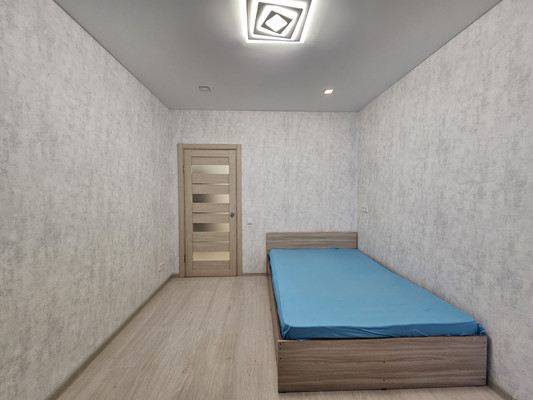 Продам однокомнатную (1-комн.) квартиру, Конева ул, 1, Ханты-Мансийск г