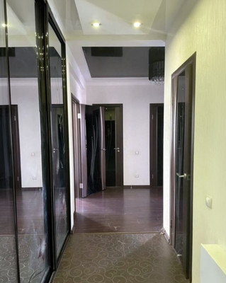 Продам трехкомнатную (3-комн.) квартиру, Ледовая ул, 11, Ханты-Мансийск г