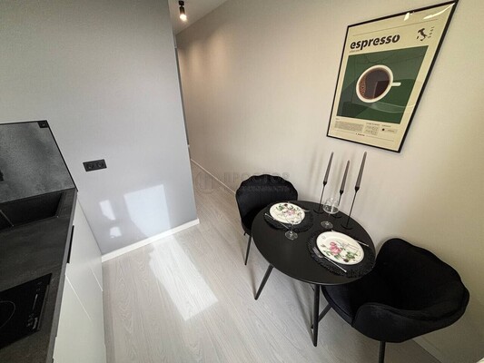 Продам однокомнатную (1-комн.) квартиру, Рокотова ул, 8к2, Москва г