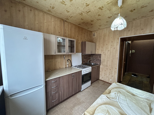 Продам трехкомнатную (3-комн.) квартиру, Комарова б-р, 7, Ростов-на-Дону г