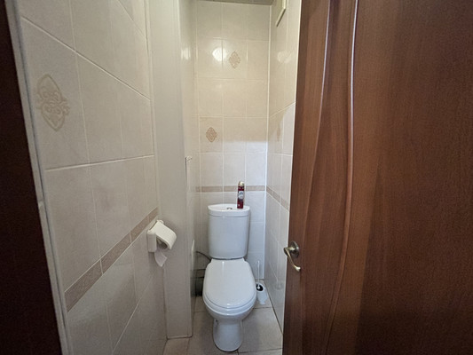 Продам трехкомнатную (3-комн.) квартиру, Комарова б-р, 7, Ростов-на-Дону г