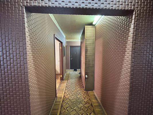 Продам трехкомнатную (3-комн.) квартиру, Комарова б-р, 7, Ростов-на-Дону г