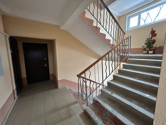 Продам трехкомнатную (3-комн.) квартиру, Комарова б-р, 7, Ростов-на-Дону г