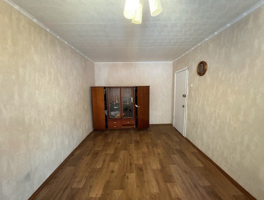 Продам двухкомнатную (2-комн.) квартиру, Красногвардейский б-р, 39, Подольск г