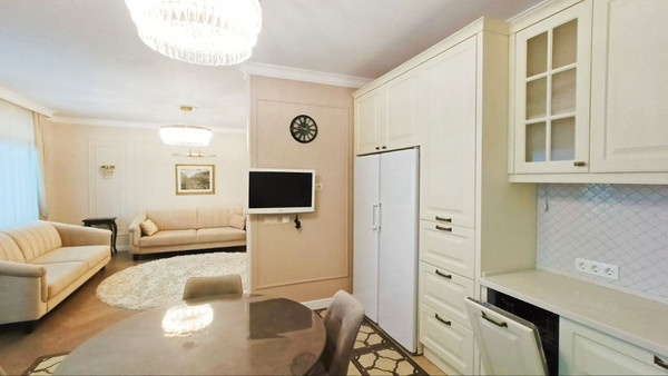 Продам трехкомнатную (3-комн.) квартиру, Карла Маркса ул, 28, Ханты-Мансийск г