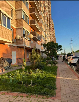 Продам однокомнатную (1-комн.) квартиру, Автолюбителей ул, 1/3к2, Краснодар г