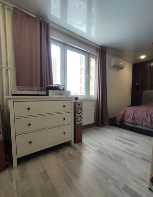 Продам трехкомнатную (3-комн.) квартиру, Александра Курынова ул, 6к1, Казань г