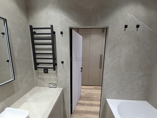 Продам однокомнатную (1-комн.) квартиру, Сколковское ш, 40к3, Москва г