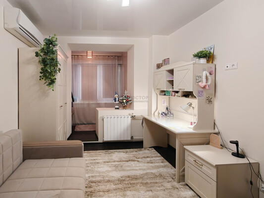 Продам однокомнатную (1-комн.) квартиру, Подмосковный б-р, 8, Красногорск г