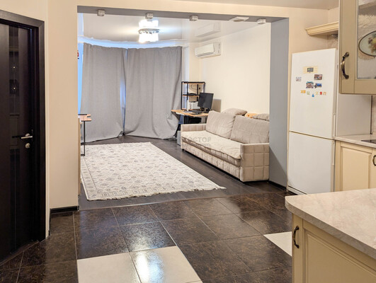 Продам однокомнатную (1-комн.) квартиру, Подмосковный б-р, 8, Красногорск г