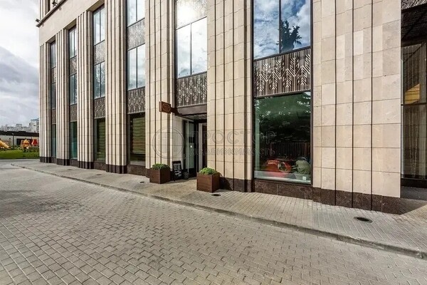 Продам трехкомнатную (3-комн.) квартиру, Ленинский пр-кт, 95Б, Москва г