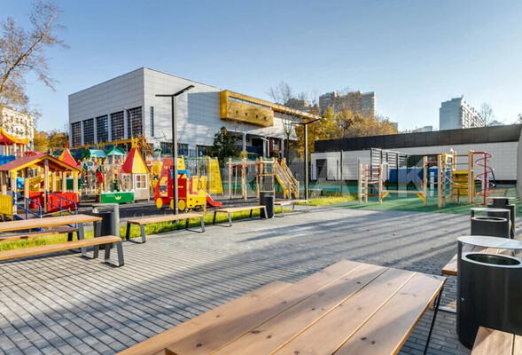 Продам трехкомнатную (3-комн.) квартиру, Ленинский пр-кт, 95Б, Москва г