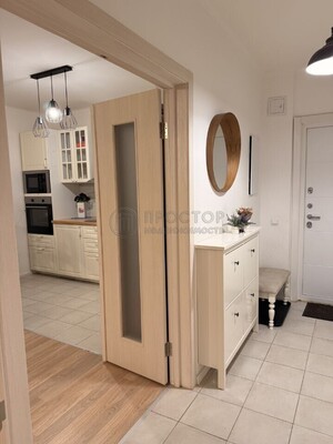 Продам однокомнатную (1-комн.) квартиру, Саларьевская ул, 14к2, Московский п