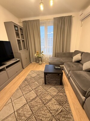 Продам однокомнатную (1-комн.) квартиру, Саларьевская ул, 14к2, Московский п