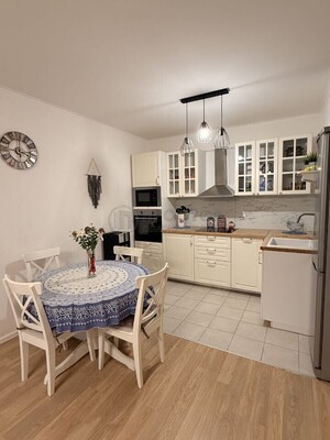 Продам однокомнатную (1-комн.) квартиру, Саларьевская ул, 14к2, Московский п