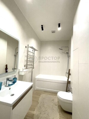 Продам двухкомнатную (2-комн.) квартиру, Рублёвское ш, 101, Москва г