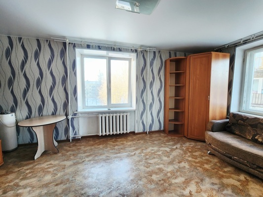 Продам однокомнатную (1-комн.) квартиру, Лебедева наб, 7, Приморск г