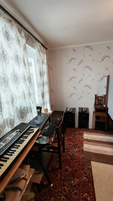 Продам двухкомнатную (2-комн.) квартиру, Энтузиастов ул, 33, Волгодонск г