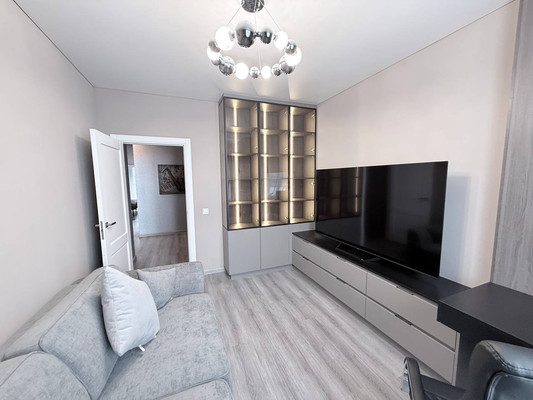 Сдам трехкомнатную (3-комн.) квартиру, Уральская ул, 25, Санкт-Петербург г