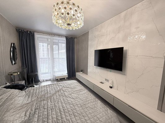 Сдам трехкомнатную (3-комн.) квартиру, Уральская ул, 25, Санкт-Петербург г