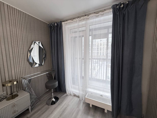 Сдам трехкомнатную (3-комн.) квартиру, Уральская ул, 25, Санкт-Петербург г