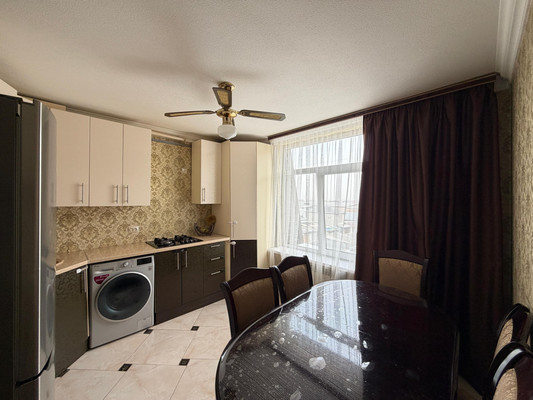 Продам двухкомнатную (2-комн.) квартиру, Эльбрусская ул, 19кг, Нальчик г