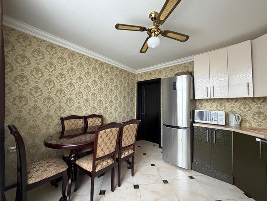 Продам двухкомнатную (2-комн.) квартиру, Эльбрусская ул, 19кг, Нальчик г