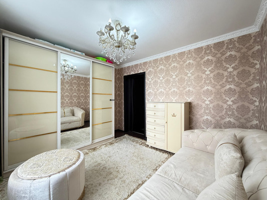 Продам двухкомнатную (2-комн.) квартиру, Эльбрусская ул, 19кг, Нальчик г