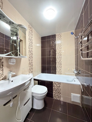 Продам двухкомнатную (2-комн.) квартиру, Эльбрусская ул, 19кг, Нальчик г