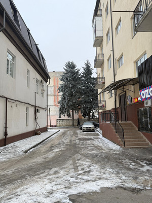 Продам двухкомнатную (2-комн.) квартиру, Эльбрусская ул, 19кг, Нальчик г