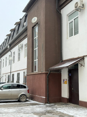 Продам двухкомнатную (2-комн.) квартиру, Эльбрусская ул, 19кг, Нальчик г