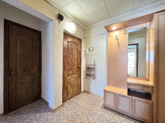 Продам трехкомнатную (3-комн.) квартиру, Дружбы ул, 22, Брянск г