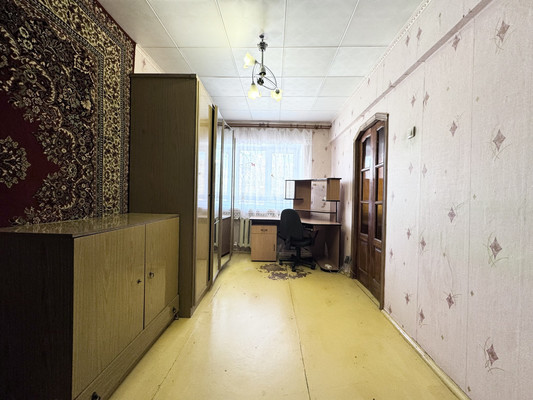 Продам трехкомнатную (3-комн.) квартиру, Дружбы ул, 22, Брянск г