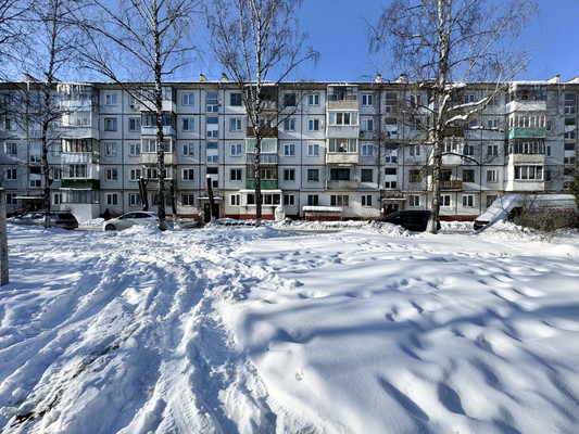 Продам трехкомнатную (3-комн.) квартиру, Дружбы ул, 22, Брянск г