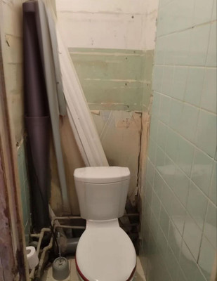 Продам двухкомнатную (2-комн.) квартиру, Дружбы ул, 62, Симферополь г