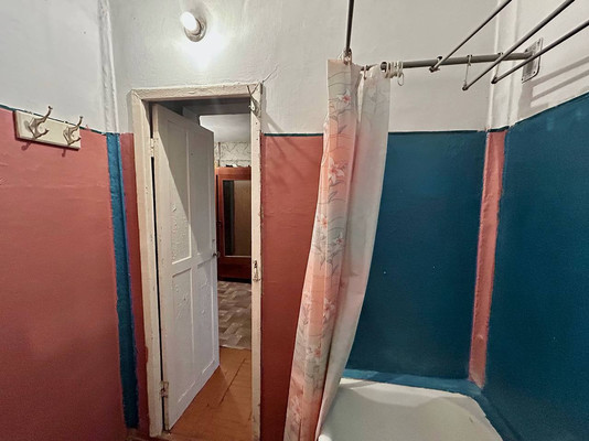 Продам двухкомнатную (2-комн.) квартиру, им. Космонавта Гагарина ул, 139, Краснодар г