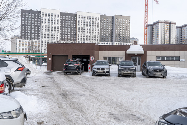 Продам однокомнатную (1-комн.) квартиру, Аделя Кутуя ул, 110кб, Казань г