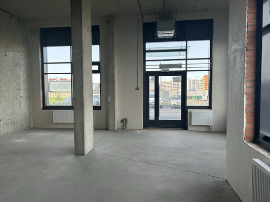 Продам коммерческое помещение 61,4 м2, Будённого пр-кт, 15к1, Санкт-Петербург г