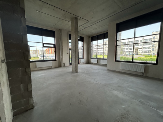 Продам коммерческое помещение 61,4 м2, Будённого пр-кт, 15к1, Санкт-Петербург г