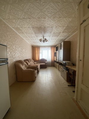 Продам комнату в 6-комн. квартире, Орджоникидзе ул, 36, Нижний Тагил г