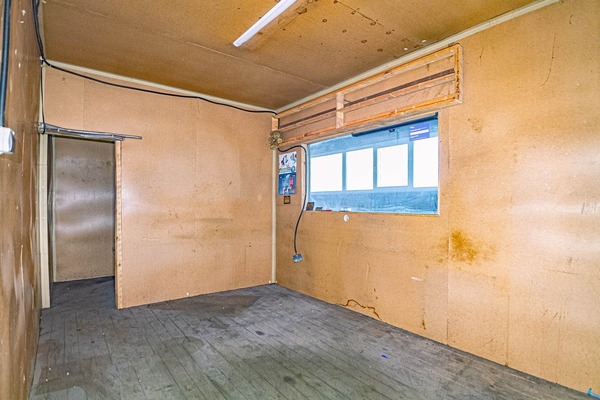 Сдам торговое помещение 80 м2, Екатерининский пр-кт, 3б, Санкт-Петербург г