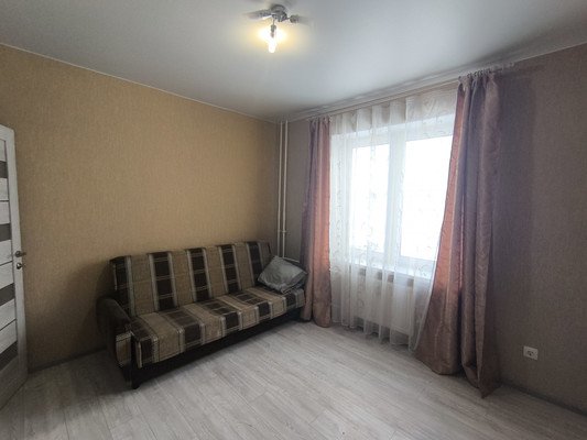 Сдам двухкомнатную (2-комн.) квартиру, Тюльпанов (Янила Кантри мкр) ул, 1, Янино-1 гп