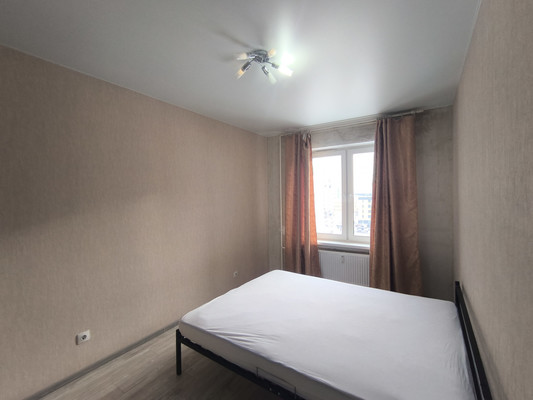 Сдам двухкомнатную (2-комн.) квартиру, Тюльпанов (Янила Кантри мкр) ул, 1, Янино-1 гп