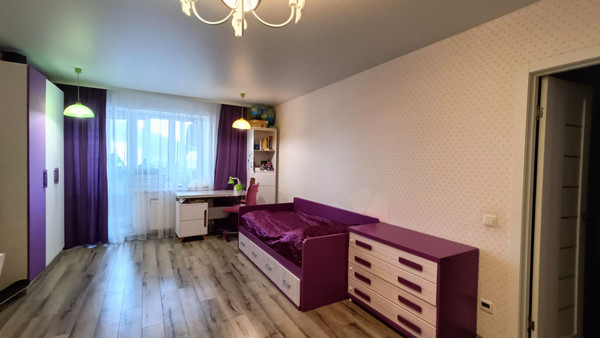 Продам трехкомнатную (3-комн.) квартиру, Интернациональная ул, 16к7, Рязань г